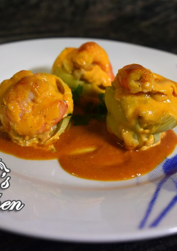 Una foto de Alcachofas rellenas de marisco
