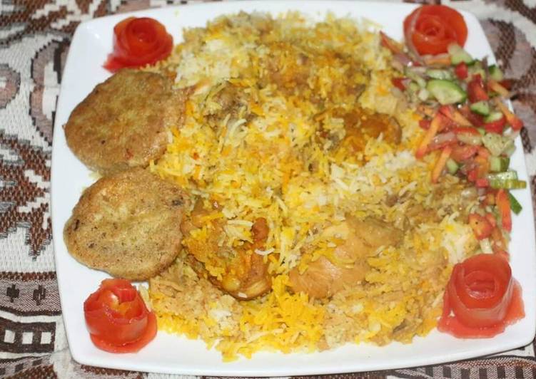 Sindhi baryani + kuchumar salad + shami kabab