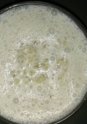 Una foto de Licuado Detox de alcachofa y agua muy simple vegan 👍