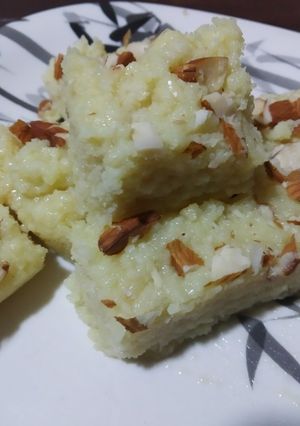 स्वीट कलाकन्द(sweet Kalakand recipe in hindi recipe in hindi) रेसिपी मुख्य फोटो