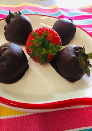 A picture of Chocolate covered strawberries.