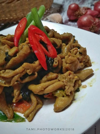 Langkah Gampang Menyiapkan Resep Usus bumbu kuning yang Menggugah Selera Anti Ribet, Mantap Sekali