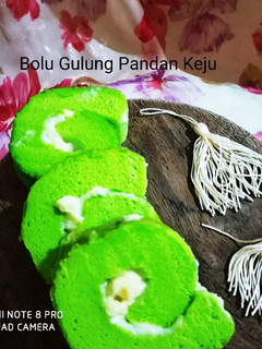Foto resep Bolu Gulung Pandan Keju (all in one)Pandan Cheese Roll Cake
