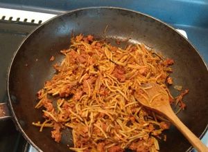 Una foto de Fideos secos con chorizo a la mexicana. ॐ