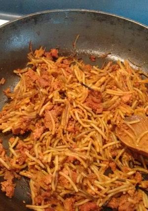 Una foto de Fideos secos con chorizo a la mexicana. ॐ
