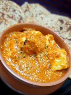 પનીર હાંડી (Paneer Handi Recipe In Gujarati) રેસીપી મુખ્ય ફોટો