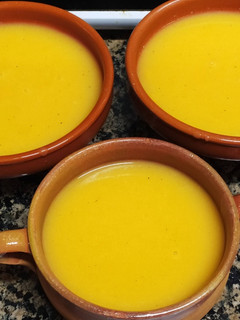 Una foto de Puré de patata, zanahoria y calabacín