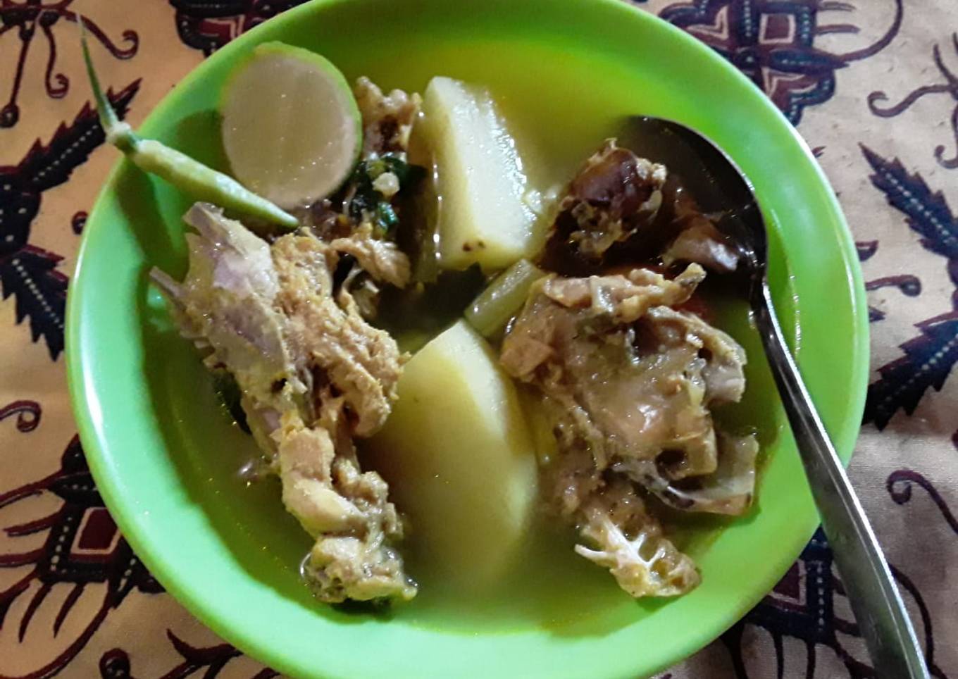 Soto ayam plus sayur