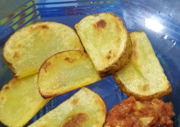 Cara Gampang Membuat Baked potato wedges with beef tofu corned sauce Anti Gagal