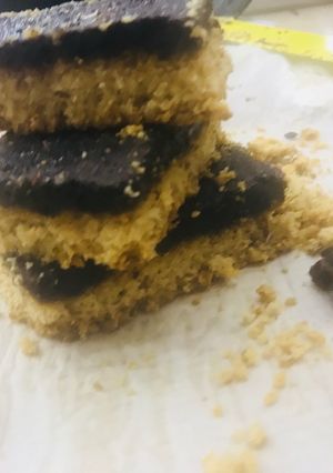 A picture of Chocolate Almond Bars.
