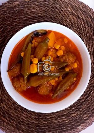 عکسی از دستور گوشتابه با بامیه و ذرت