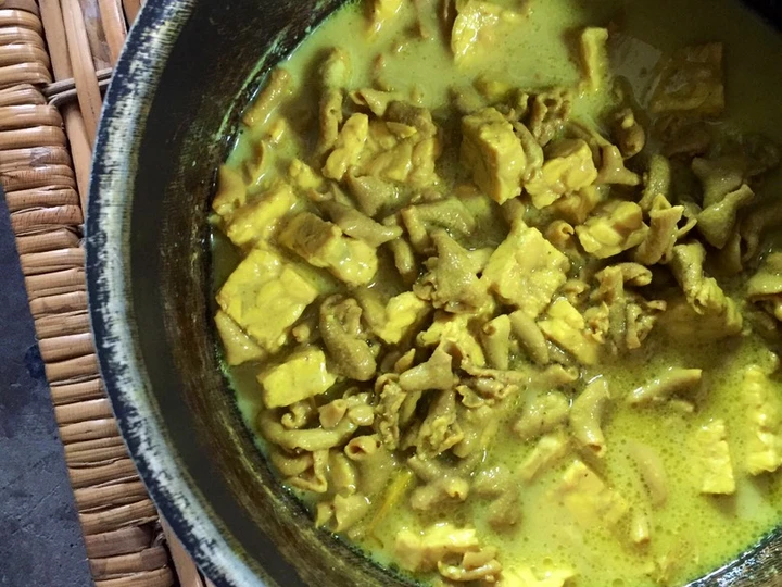 Langkah Mudah untuk Membuat Resep Usus Ayam Santan Bumbu Kuning ✨ yang Lezat Sekali Anti Ribet, Bikin Ngiler