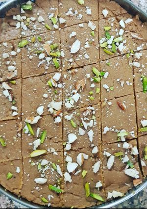 A picture of Sukdi or gul papdi.