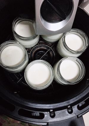 Hình của món Sữa chua up ngược.