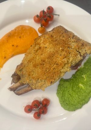 A picture of Herb Crusted Rack of Lamb - Show-Stopping Luxury Dinner - Wowwwweeeee.