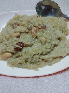 लौकी हलवा (Lauki halwa recipe in hindi) रेसिपी मुख्य फोटो