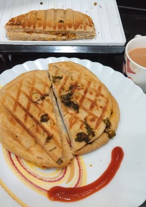 A picture of Paneer Kulcha.