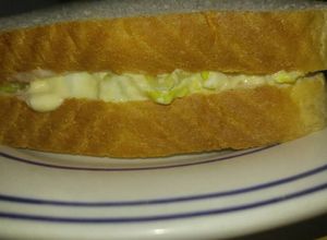 Una foto de Sándwich de lechuga