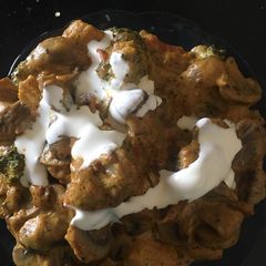 A picture of Creamy Mushroom Broccoli.