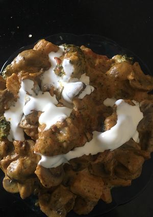 A picture of Creamy Mushroom Broccoli.