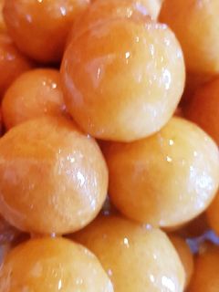 صورة لوصفة لقيمات
