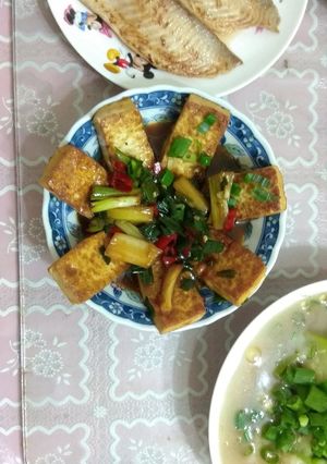 蔥燒豆腐 的食譜成品照片
