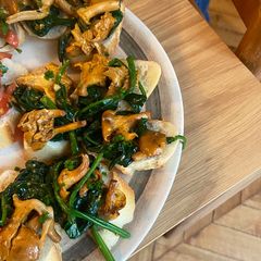 A picture of Mushroom & Spinach Baguette.