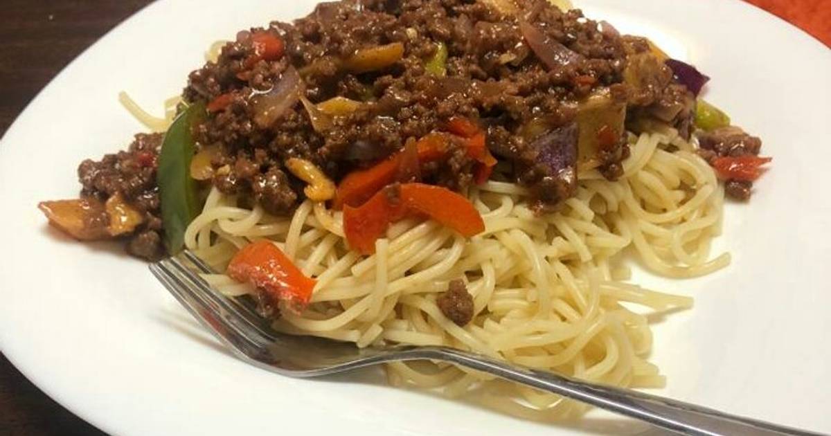 Spaghetti + Minced meat Sauce Recipe by Maryamyusuf - Cookpad