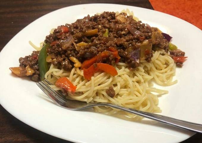 Spaghetti + Minced meat Sauce Recipe by Maryamyusuf - Cookpad