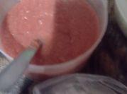 Una foto de salsa roja en licuadora de jitomate