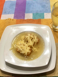 Una foto de Sopa de cebolla
