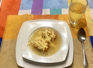 Una foto de Sopa de cebolla