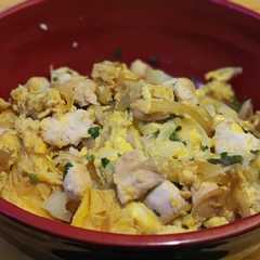 A picture of Oyakodon 🍳.