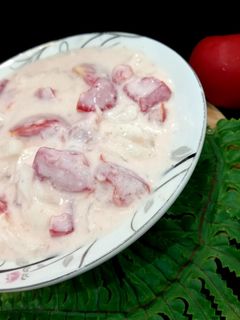 عکسی از دستور سالاد گوجه روسی