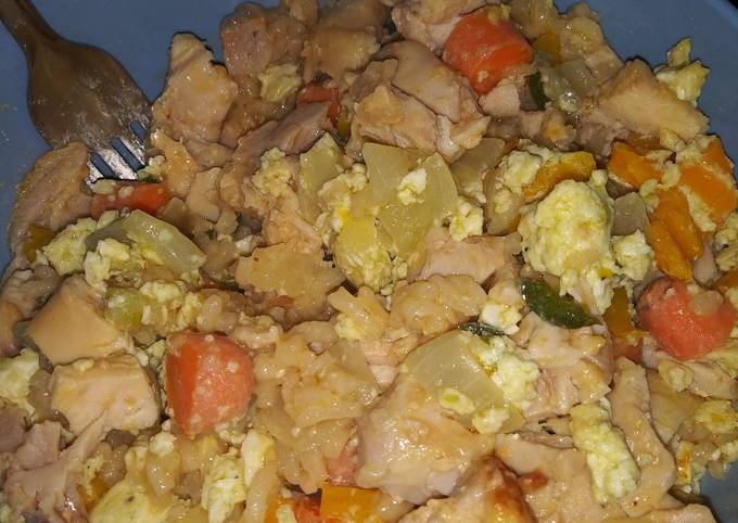 Recipe of Perfect Yum yum chicken &amp; spicy fried rice