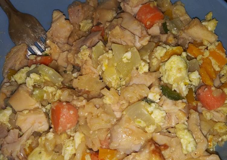 How to Prepare Homemade Yum yum chicken &amp; spicy fried rice