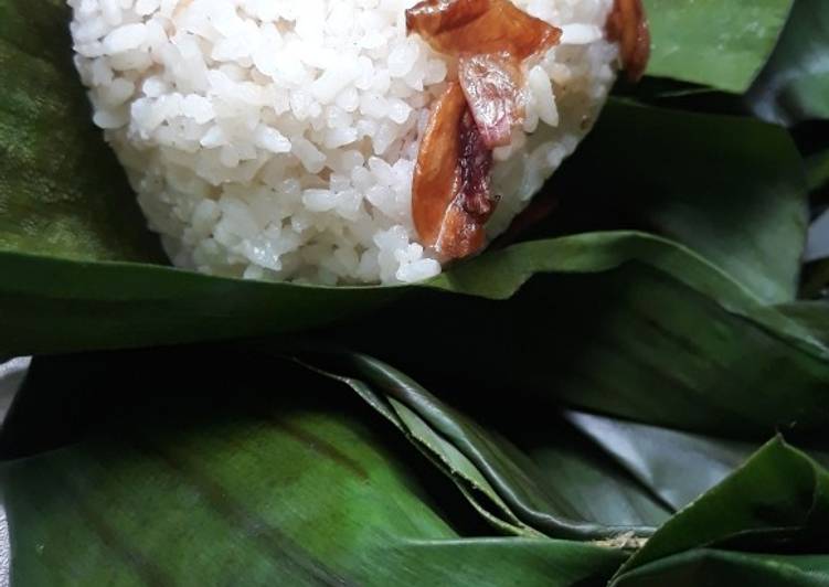 Nasi uduk bungkus daun pisang😙#Bikinramadhanberkesan