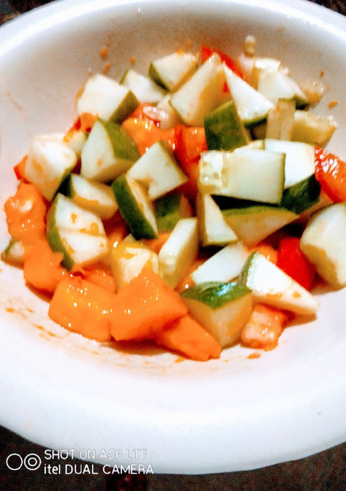 A picture of Mango Salsa.
