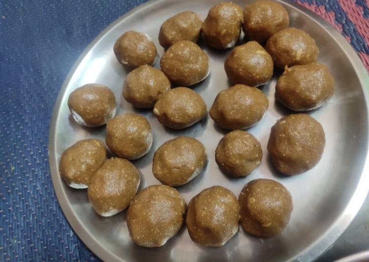 Steps to Prepare Homemade Desi Ghee Pinni