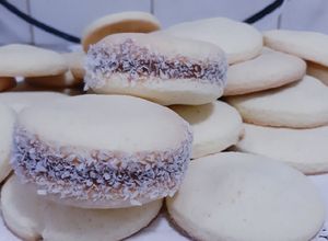 Una foto de Alfajores de Maicena con harina leudante