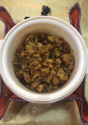 A picture of Cauliflower aloo Subji with South Indian twist.