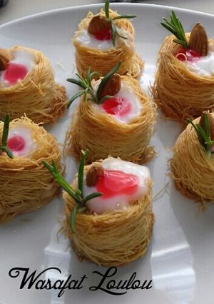 A picture of Knafeh with Cream Filling.