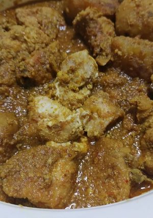 চিকেন কারি(Chicken curry recipe in Bengali) রেসিপির প্রধান ছবি