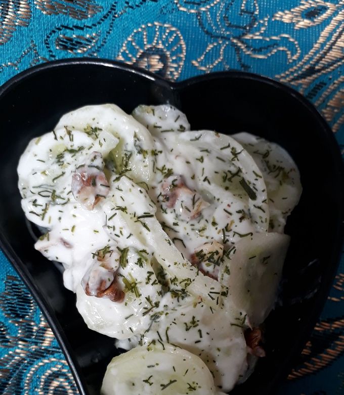 عکسی از دستور سالاد خیار و گردو