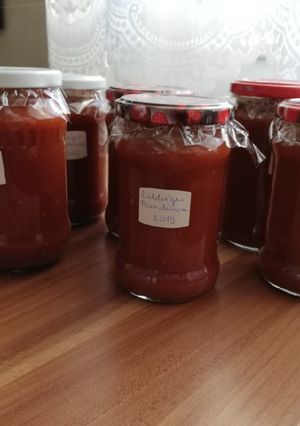 Zöldséges paradicsomszósz recept fotója