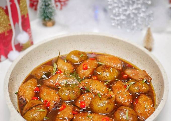 Resep Chicken Wings With Baby Potatoes yang Bikin Ngiler