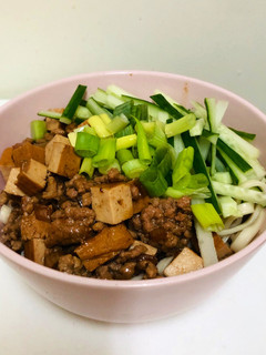 《快煮鍋料理》炸醬麵 的食譜成品照片