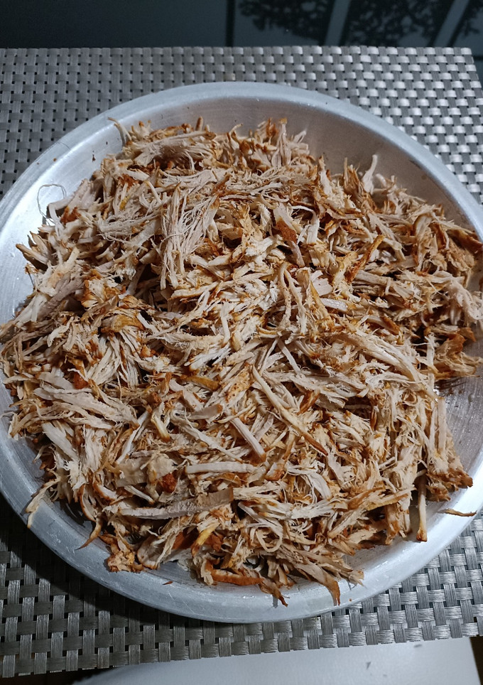 Una foto de Carne estilo COCHINITA PIBIL con ingredientes del Oxxo/tiendita en olla express