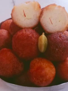 गुलाबजाम (gulab jamun recipe in marathi) रेसिपी चे मुख्य फोटो