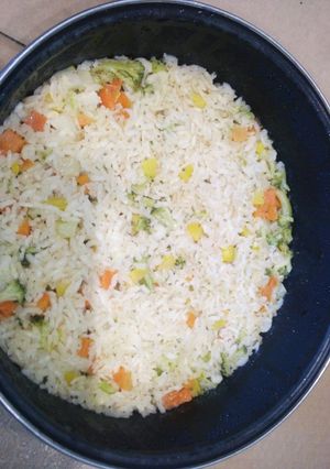 Una foto de Arroz a la Jardinera